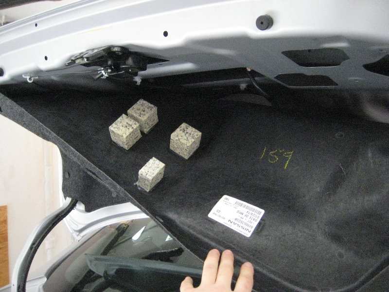 2013-2015-Nissan-Sentra-License-Plate-Light-Bulbs-Replacement-Guide-015