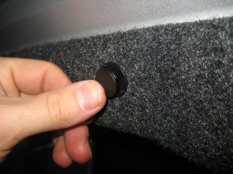 2013-2015-Nissan-Sentra-License-Plate-Light-Bulbs-Replacement-Guide-027