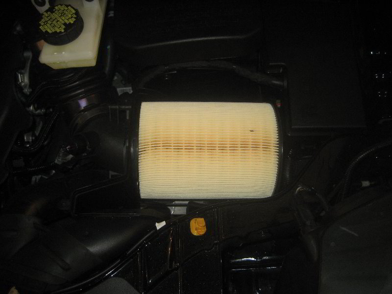 2013-2016-Ford-Escape-EcoBoost-Engine-Air-Filter-Replacement-Guide-007