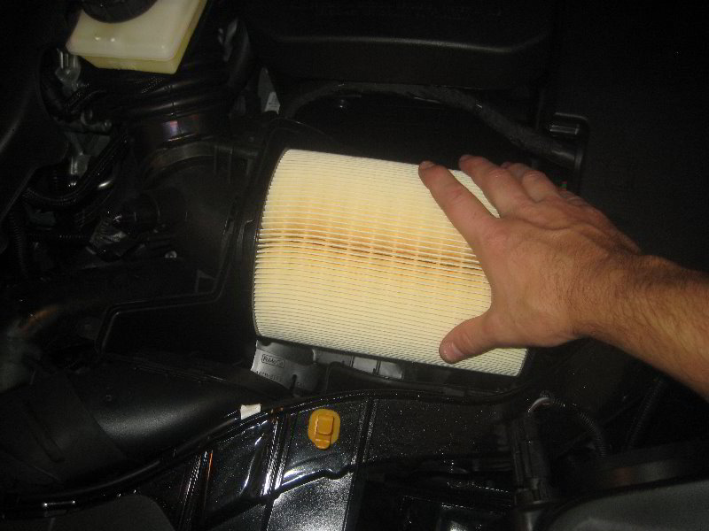 2013-2016-Ford-Escape-EcoBoost-Engine-Air-Filter-Replacement-Guide-010