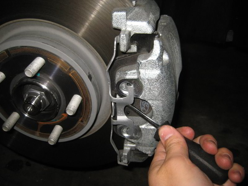 2013-2016-Ford-Escape-Front-Brake-Pads-Replacement-Guide-017