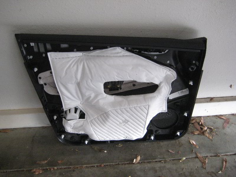 2013-2016-Ford-Escape-Interior-Door-Panel-Removal-Guide-027