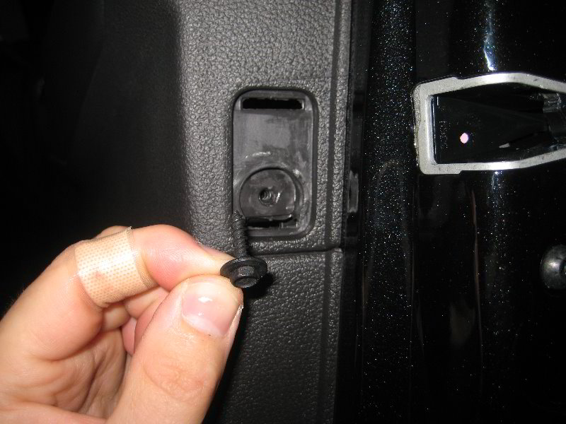 2013-2016-Ford-Escape-Interior-Door-Panel-Removal-Guide-043