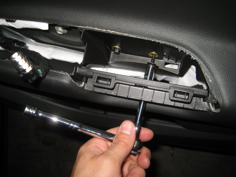 2013-2016-Ford-Escape-Interior-Door-Panel-Removal-Guide-046