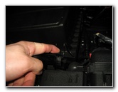 2013-2016-Ford-Fusion-Engine-Air-Filter-Replacement-Guide-003