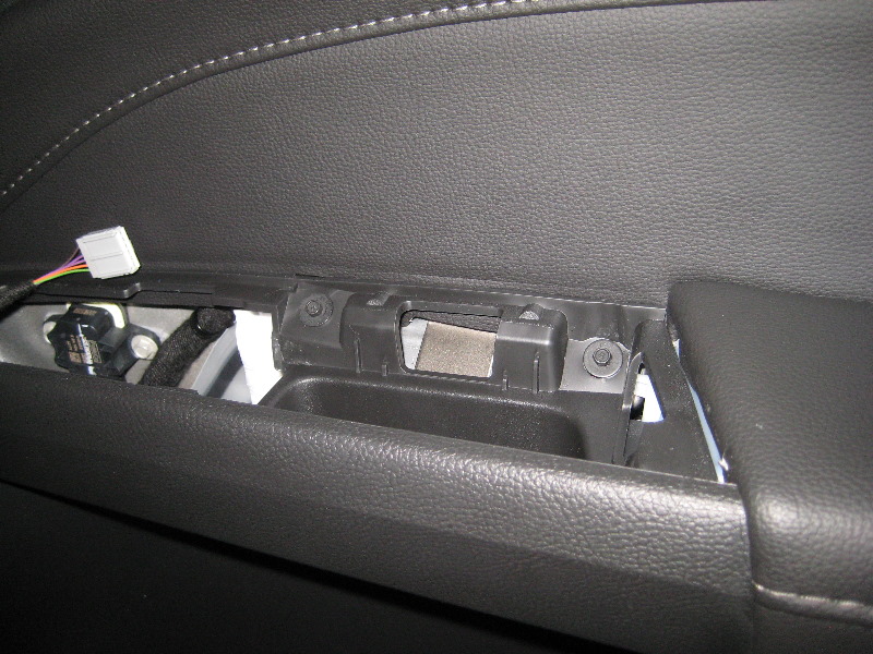 2013-2016-Ford-Fusion-Interior-Door-Panel-Removal-Guide-014