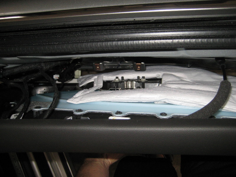 2013-2016-Ford-Fusion-Interior-Door-Panel-Removal-Guide-021