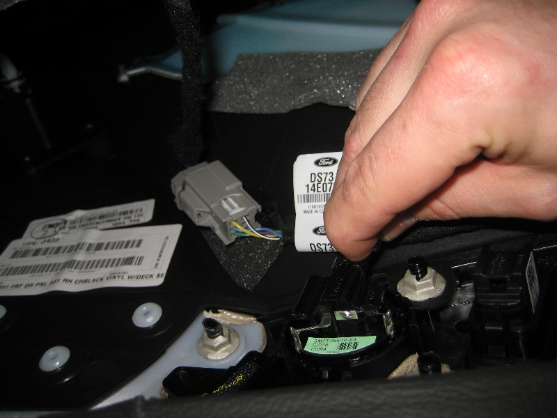 2013-2016-Ford-Fusion-Interior-Door-Panel-Removal-Guide-026