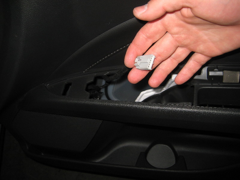 2013-2016-Ford-Fusion-Interior-Door-Panel-Removal-Guide-044