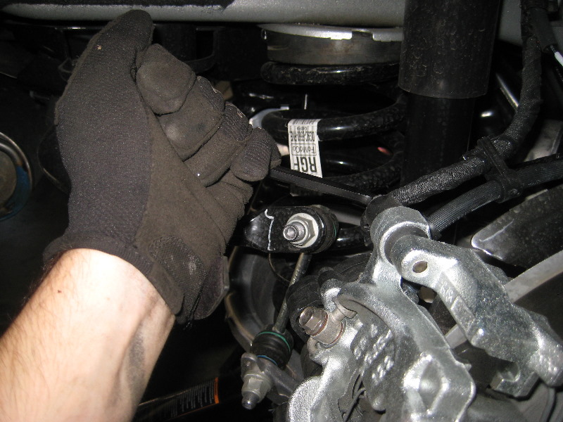 2013-2016-Ford-Fusion-Rear-Disc-Brake-Pads-Replacement-Guide-012