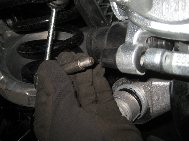 2013-2016-Ford-Fusion-Rear-Disc-Brake-Pads-Replacement-Guide-032