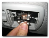 2013-2016-Hyundai-Santa-Fe-Cargo-Area-Light-Bulb-Replacement-Guide-007