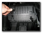 2013-2016-Hyundai-Santa-Fe-Engine-Air-Filter-Replacement-Guide-014