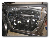 2013-2016-Hyundai-Santa-Fe-Interior-Door-Panel-Removal-Guide-023