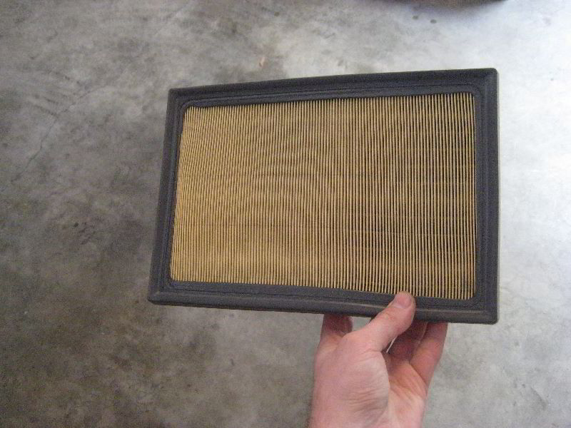 2013-2016-Toyota-RAV4-Engine-Air-Filter-Replacement-Guide-009