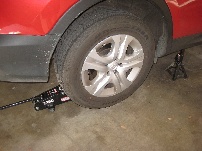 2013-2016-Toyota-RAV4-Rear-Disc-Brake-Pads-Replacement-Guide-002