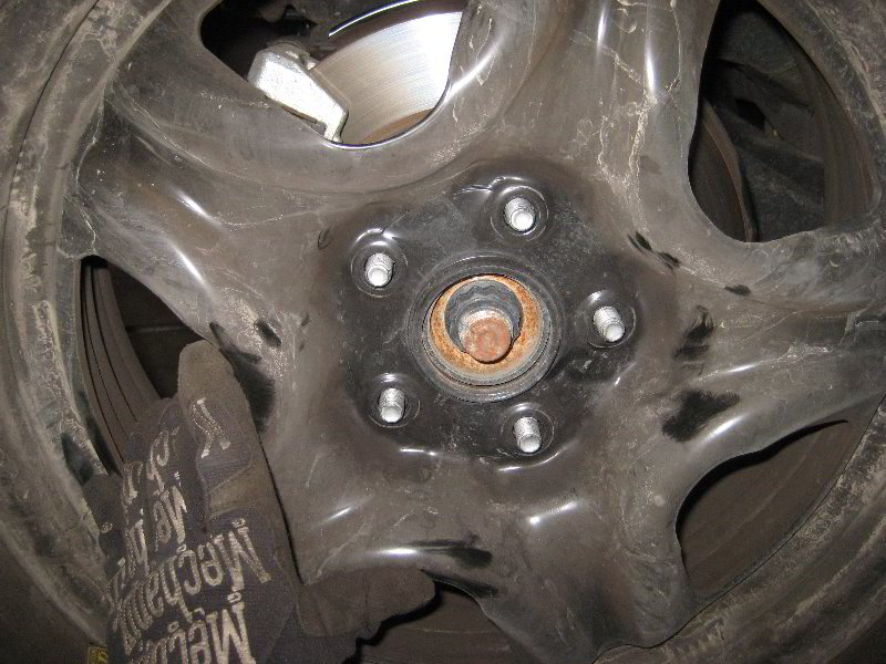 2013-2016-Toyota-RAV4-Rear-Disc-Brake-Pads-Replacement-Guide-035