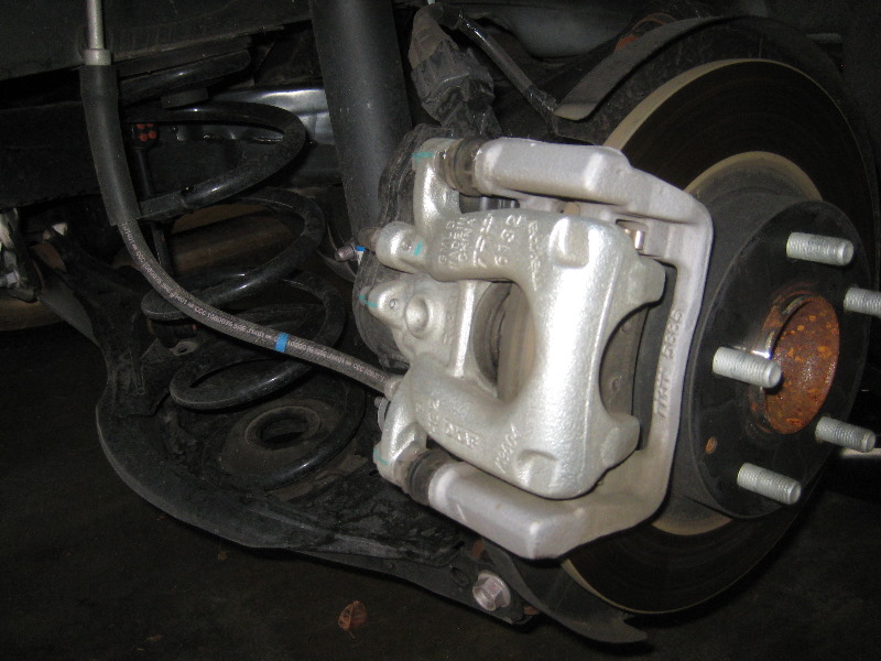 20142018MazdaMazda6RearBrakePadsReplacementGuide008