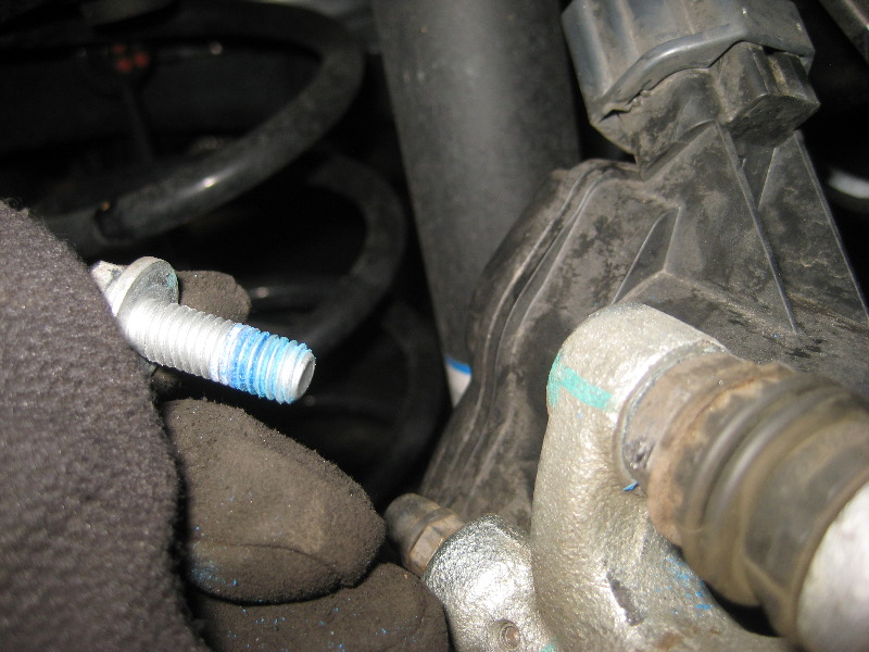 2014-2018-Mazda-Mazda6-Rear-Brake-Pads-Replacement-Guide-011