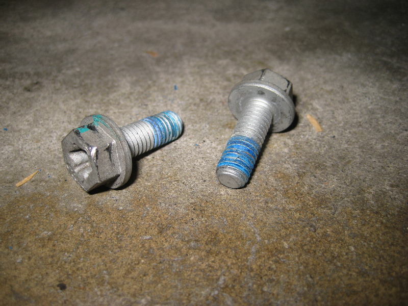 2014-2018-Mazda-Mazda6-Rear-Brake-Pads-Replacement-Guide-012