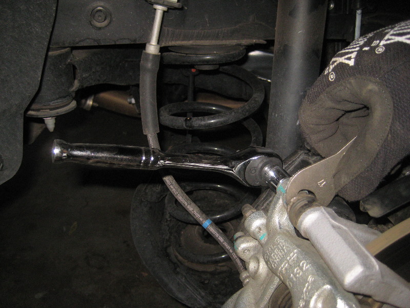 20142018MazdaMazda6RearBrakePadsReplacementGuide027