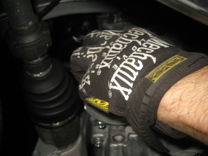 2014-2018-Nissan-Rogue-Engine-Oil-Change-Filter-Replacement-Guide-019