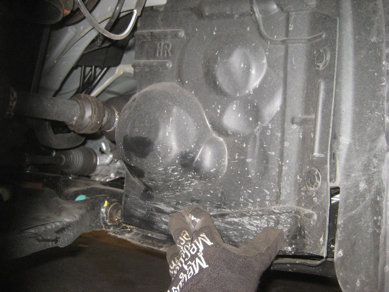 20142018NissanRogueEngineOilChangeFilterReplacementGuide020