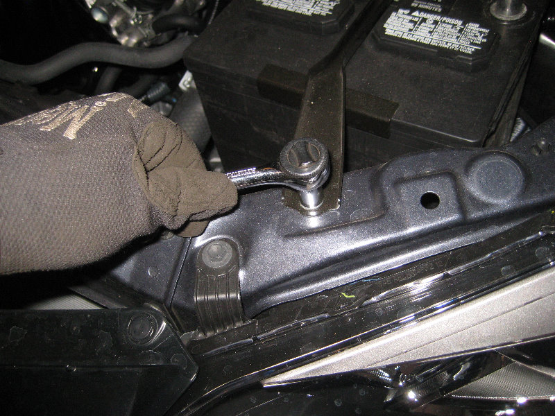 2014-2018-Toyota-Corolla-12V-Automotive-Battery-Replacement-Guide-007