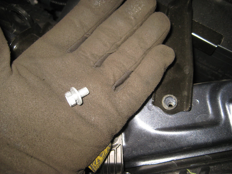 2014-2018-Toyota-Corolla-12V-Automotive-Battery-Replacement-Guide-008