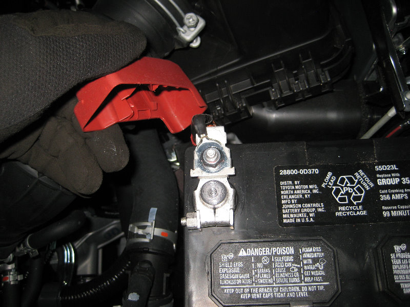 2014-2018-Toyota-Corolla-12V-Automotive-Battery-Replacement-Guide-011