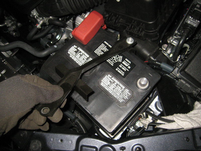 2014-2018-Toyota-Corolla-12V-Automotive-Battery-Replacement-Guide-021