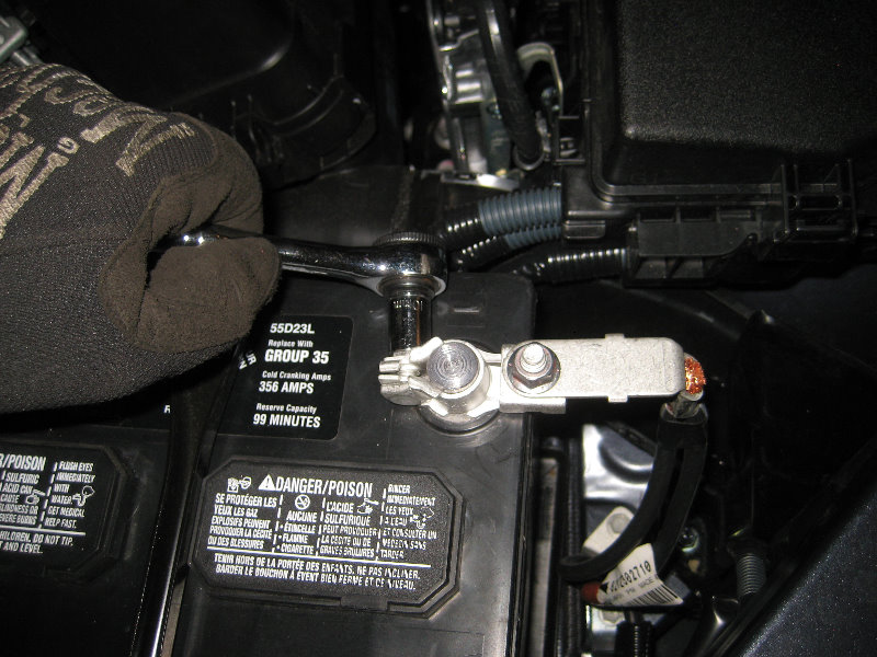 2014-2018-Toyota-Corolla-12V-Automotive-Battery-Replacement-Guide-026