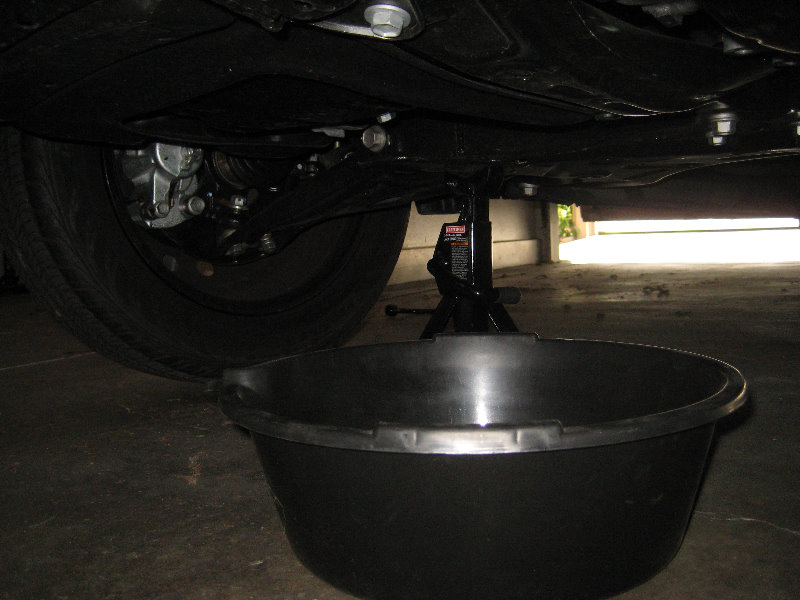 2014-2018-Toyota-Corolla-2ZR-FE-Engine-Oil-Change-Filter-Replacement-Guide-009