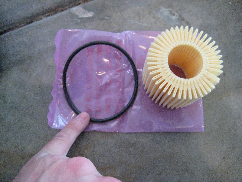 2014-2018-Toyota-Corolla-2ZR-FE-Engine-Oil-Change-Filter-Replacement-Guide-021