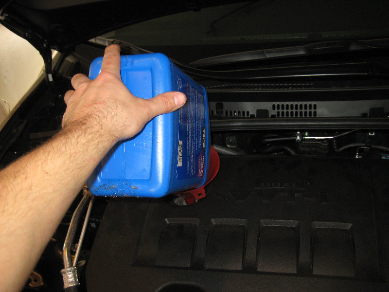 2014-2018-Toyota-Corolla-2ZR-FE-Engine-Oil-Change-Filter-Replacement-Guide-024