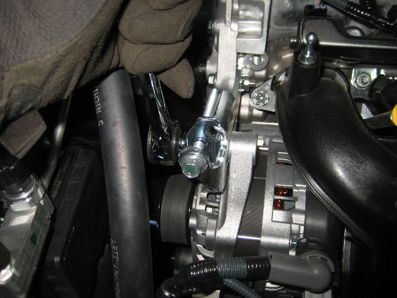 2014-2018-Toyota-Corolla-2ZR-FE-Engine-Serpentine-Accessory-Belt-Replacement-Guide-013