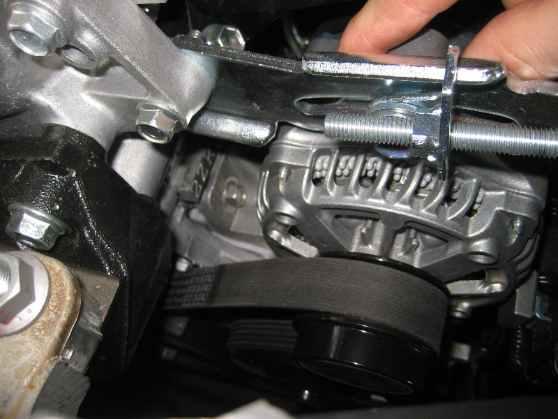 2014-2018-Toyota-Corolla-2ZR-FE-Engine-Serpentine-Accessory-Belt-Replacement-Guide-017