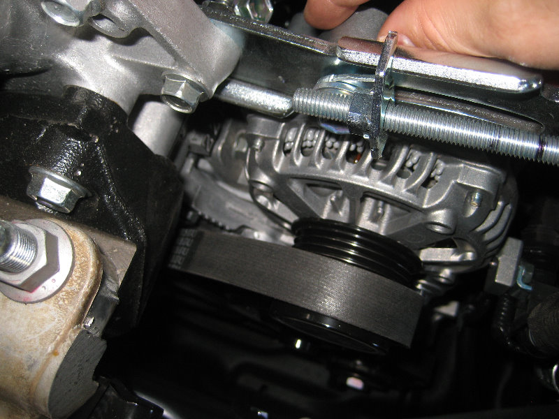 2014-2018-Toyota-Corolla-2ZR-FE-Engine-Serpentine-Accessory-Belt-Replacement-Guide-018