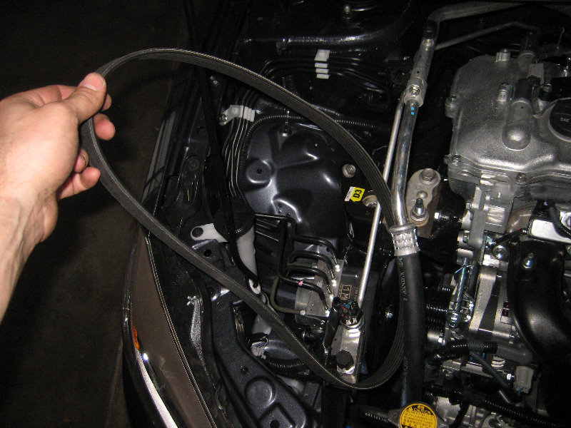 2014-2018-Toyota-Corolla-2ZR-FE-Engine-Serpentine-Accessory-Belt-Replacement-Guide-022