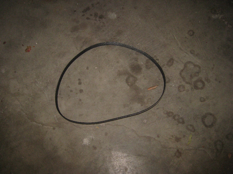 2014-2018-Toyota-Corolla-2ZR-FE-Engine-Serpentine-Accessory-Belt-Replacement-Guide-023