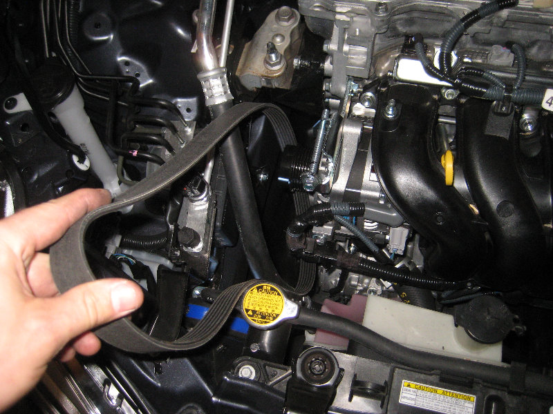 2014-2018-Toyota-Corolla-2ZR-FE-Engine-Serpentine-Accessory-Belt-Replacement-Guide-028