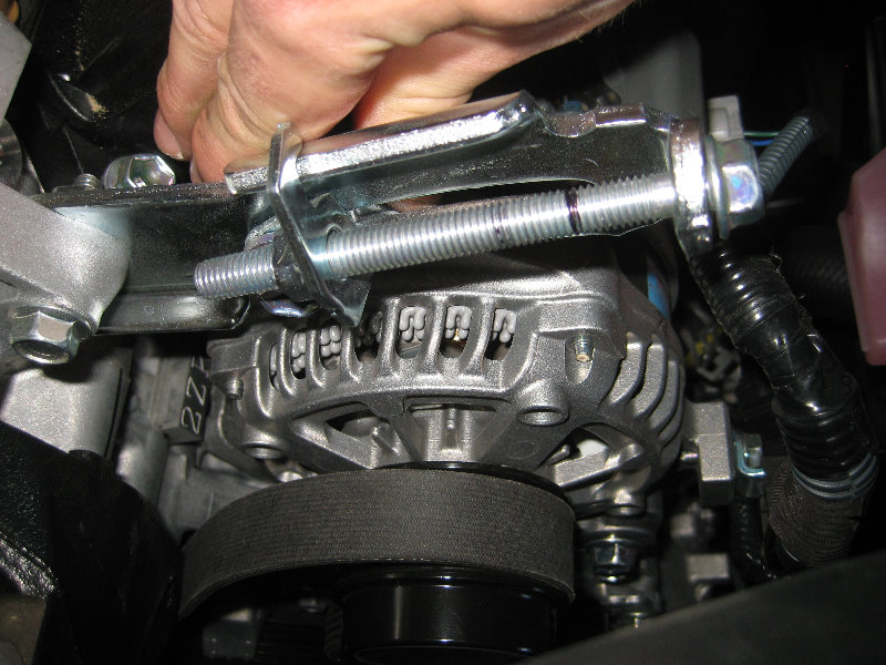 2014-2018-Toyota-Corolla-2ZR-FE-Engine-Serpentine-Accessory-Belt-Replacement-Guide-033