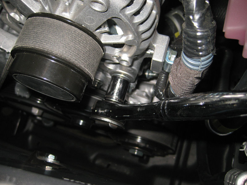2014-2018-Toyota-Corolla-2ZR-FE-Engine-Serpentine-Accessory-Belt-Replacement-Guide-039