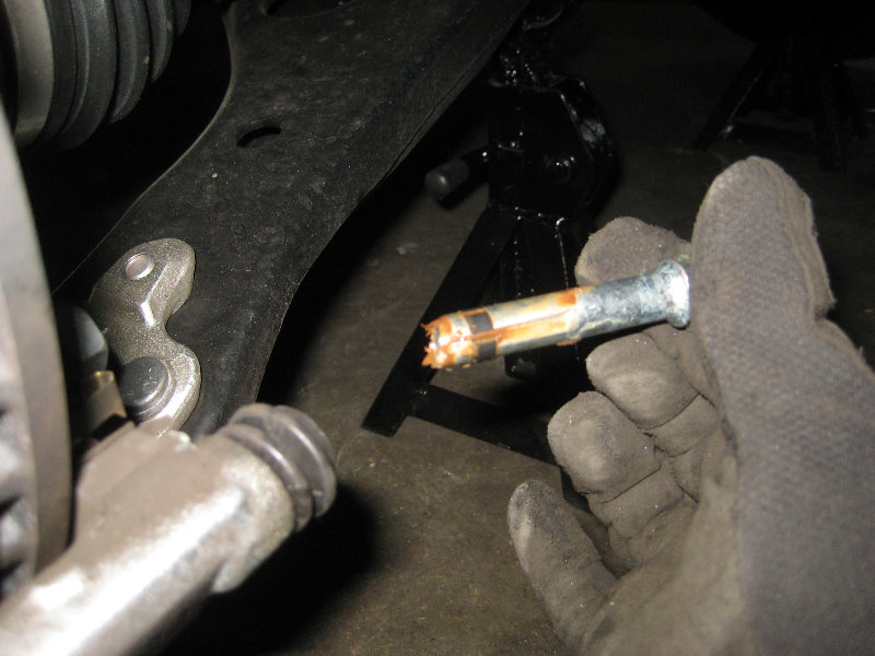 2014-2018-Toyota-Corolla-Front-Brake-Pads-Replacement-Guide-021