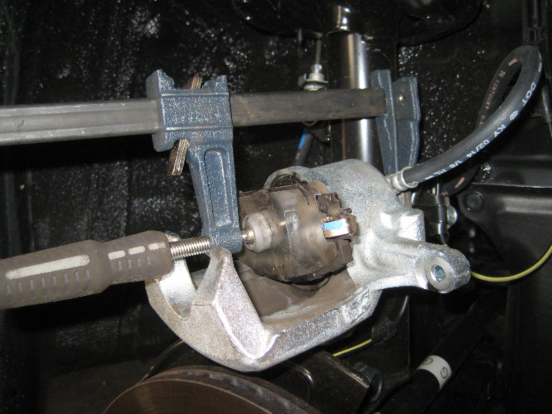 2014-2018-Toyota-Corolla-Front-Brake-Pads-Replacement-Guide-022