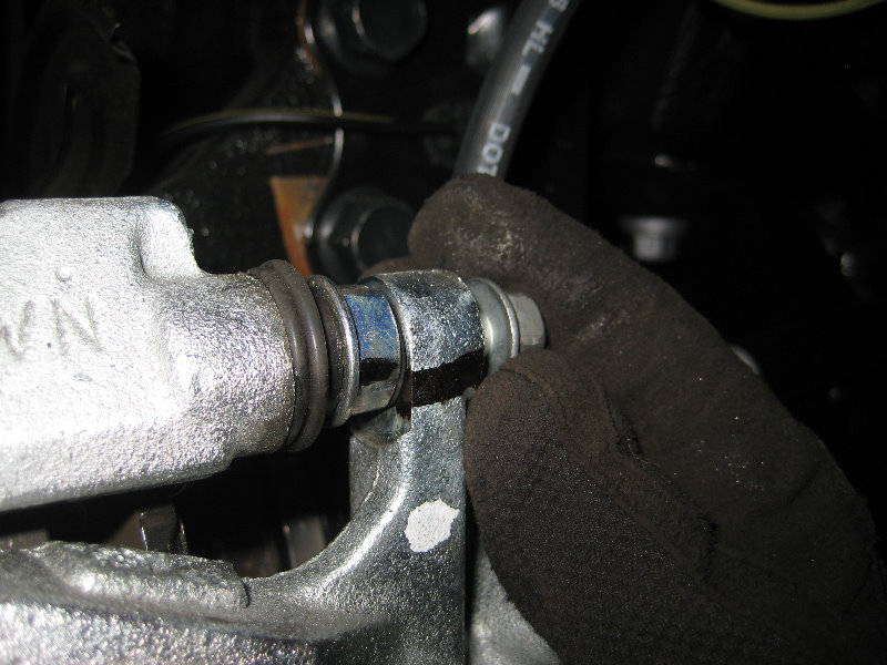 2014-2018-Toyota-Corolla-Front-Brake-Pads-Replacement-Guide-034