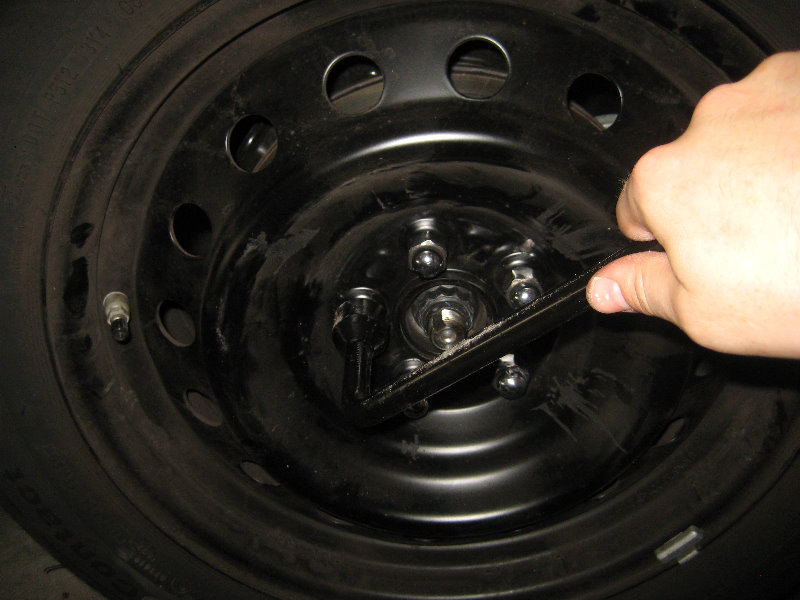 2014-2018-Toyota-Corolla-Front-Brake-Pads-Replacement-Guide-041