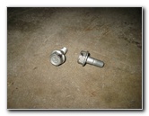 2014-2018-Toyota-Corolla-Front-Brake-Pads-Replacement-Guide-014