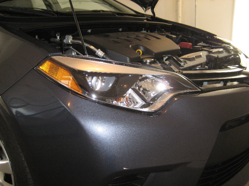 20142018ToyotaCorollaHeadlightBulbsReplacementGuide002