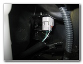 2014-2018-Toyota-Corolla-Headlight-Bulbs-Replacement-Guide-020